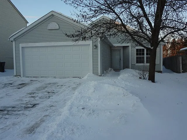 104 E Aspen Cir photo 1