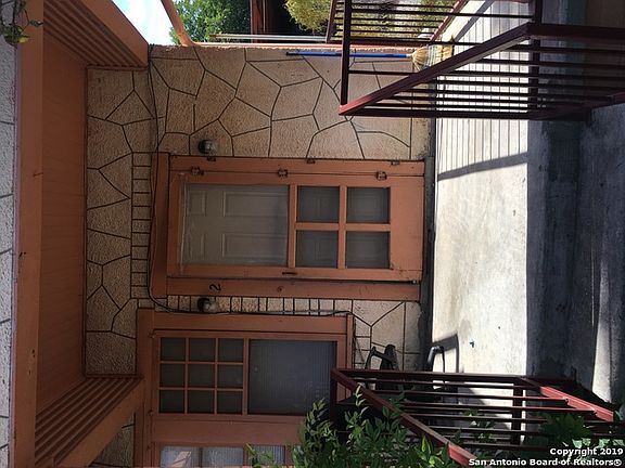 3rd image of 226 McLaughlin Ave APT 2