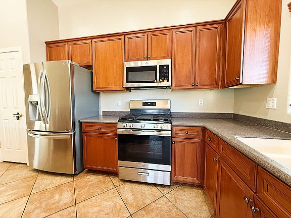 5th image of 14526 W Ventura St