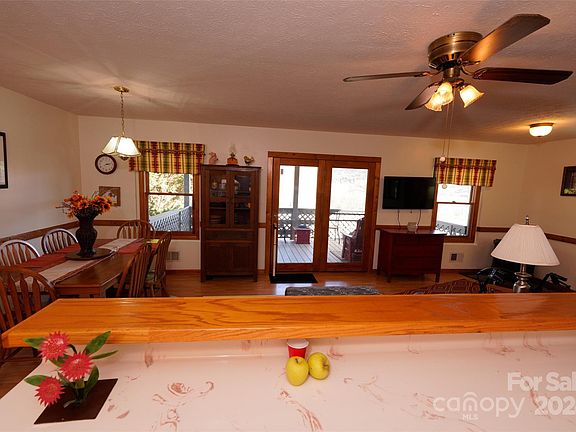 5th image of 431 Cedarwood Dr