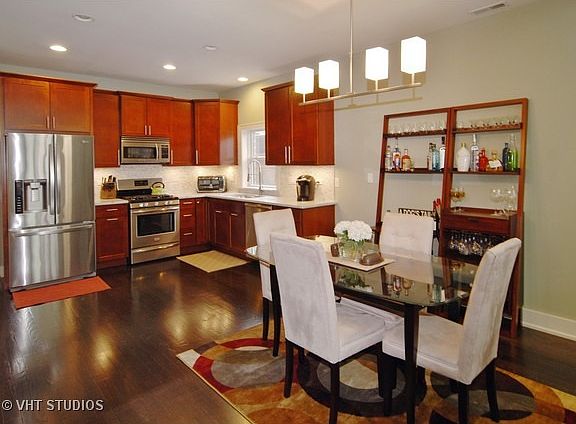 5th image of 212 Marengo Ave APT 2S