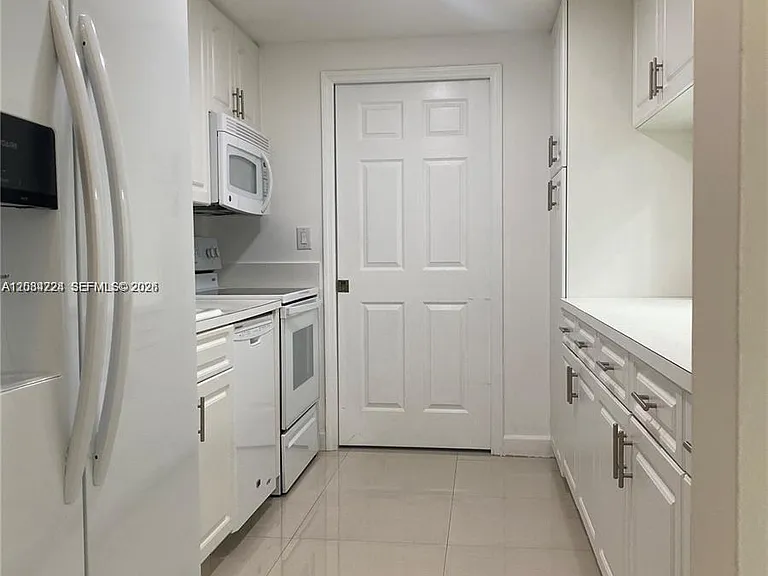 9805 NW 52nd St #207 — Photo 7