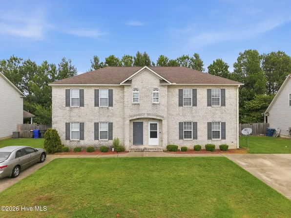 205 South Pointe Drive #B, Winterville, NC 28590