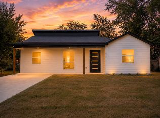 818 Chickasaw Trce, Grand Prairie, TX 75051