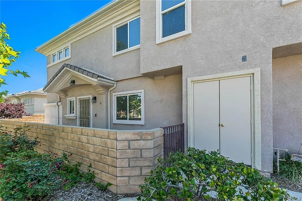 29009 Oak Springs Canyon Rd — Photo 3