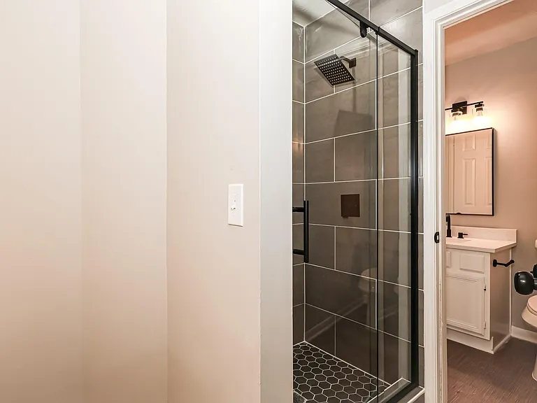18703 Evergreen Falls Dr — Photo 34