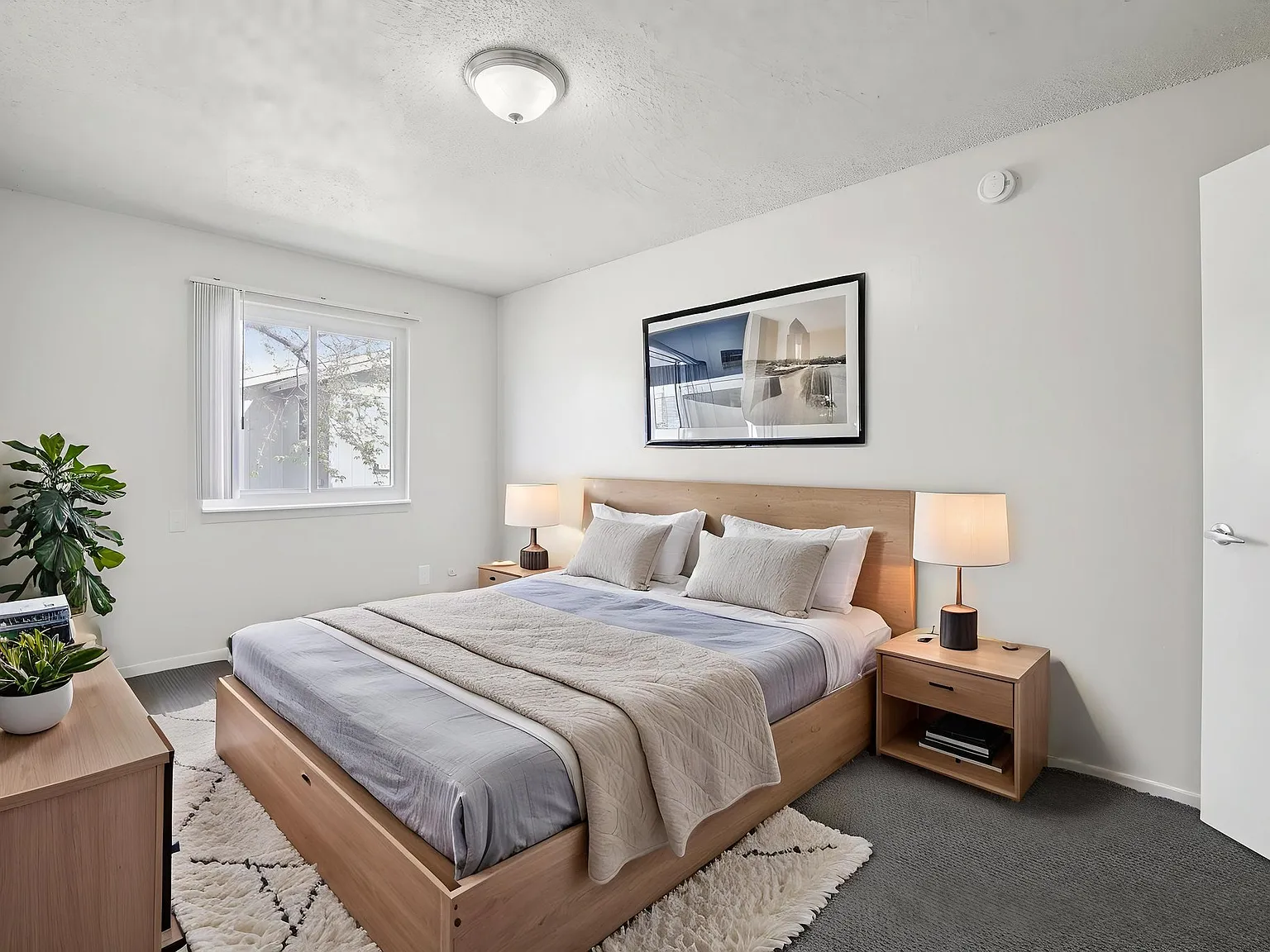 Autumn Lake Apartments — Photo 4