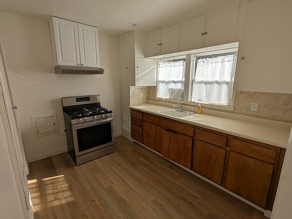 4th image of 326 N K St