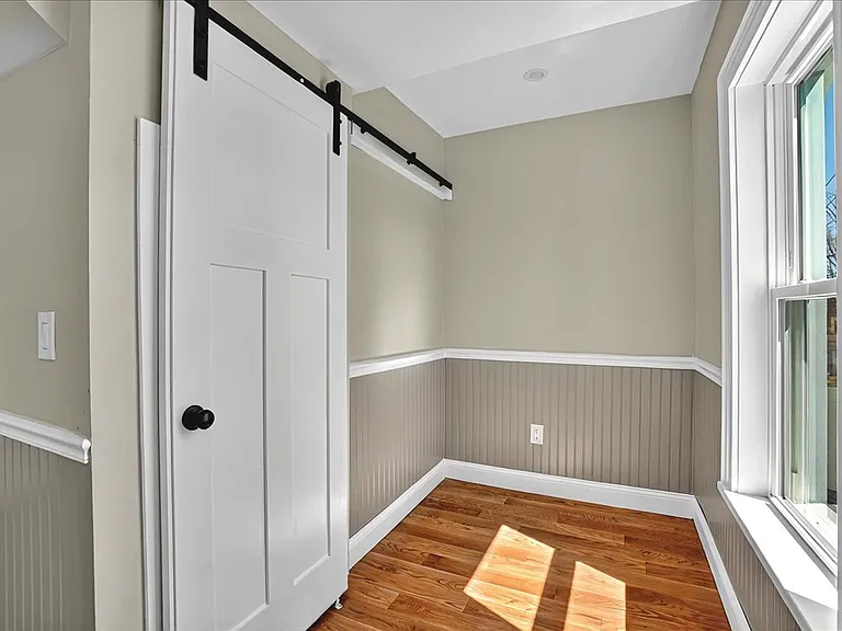 3 Waterbury St #2 — Photo 8