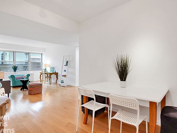 3rd image of 520 E 72nd St APT 12P