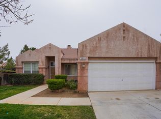 2816 Cloverdale Ct, Palmdale, CA 93551
