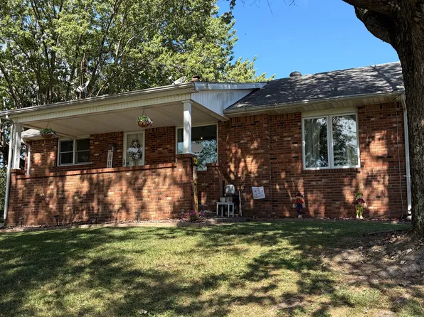 8450 E 500 N, Francisco, IN 47649