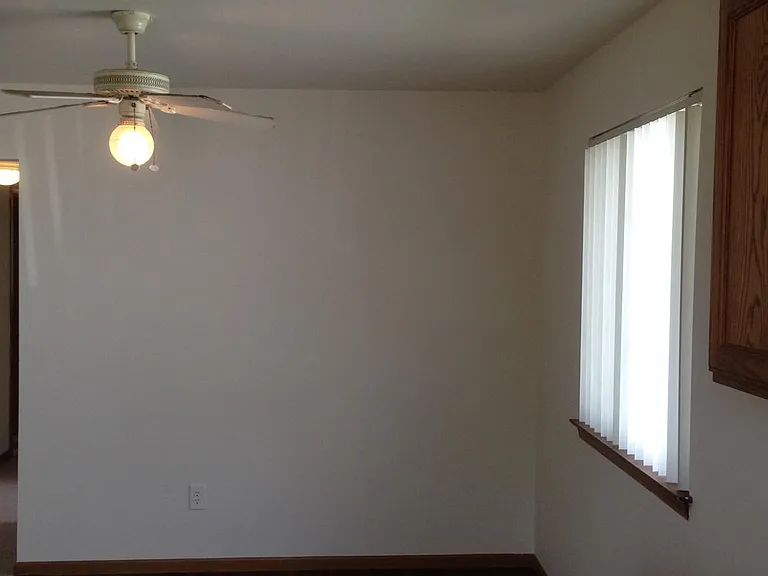 7285 Anna Ave — Photo 9