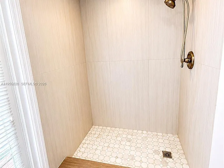13005 Zambrana St — Photo 14
