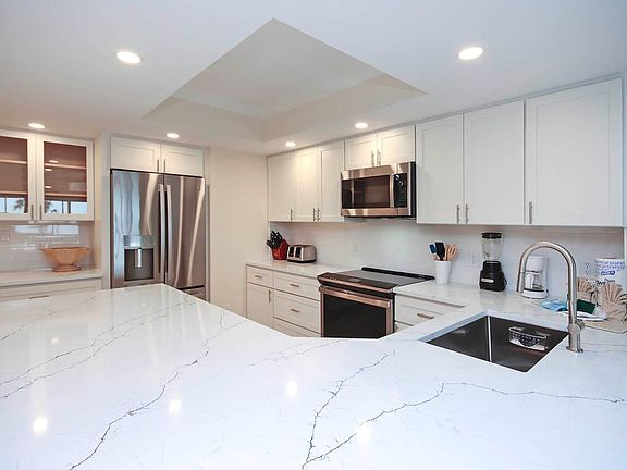 4th image of 1785 Middle Gulf Dr Unit A102