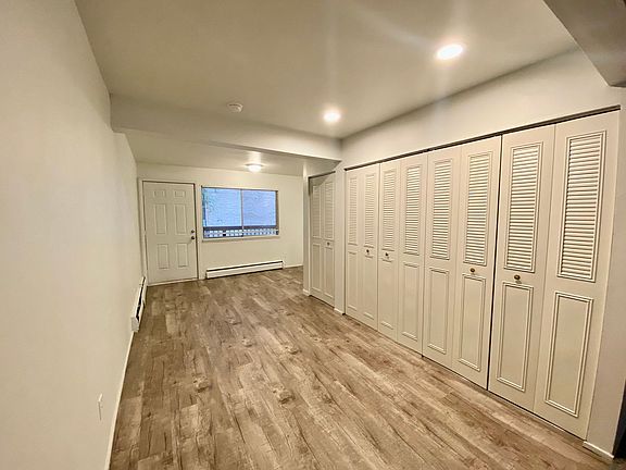 4th image of 509 Washtenaw Rd #8