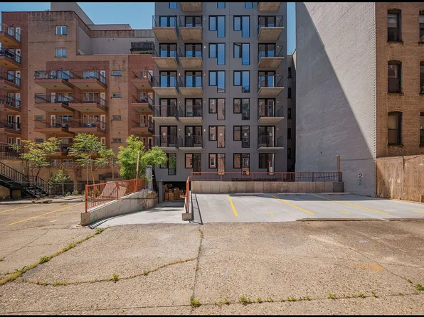 375 Lefferts Avenue image 12 of 14