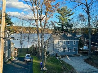 2 Oakhurst Rd, Hopkinton, MA 01748