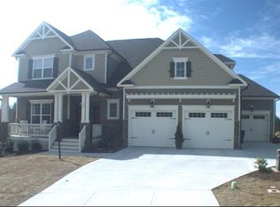 104 Rambling Oaks Ln, Holly Springs, NC 27540