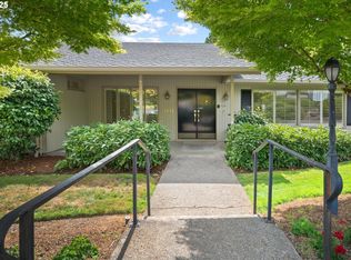 7712 SW Green Valley Ter, Portland, OR 97225
