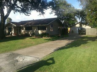 321 Nancy Dr, Bridge City, TX 77611