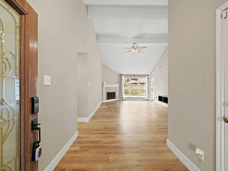 19211 Haystream Dr — Photo 6
