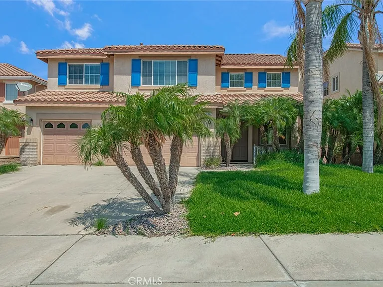 16432 Landmark Dr — Photo 2
