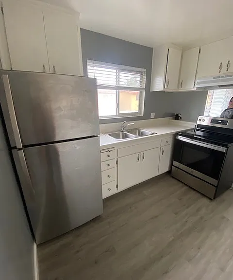 892 Empire Ave #12 — Photo 13