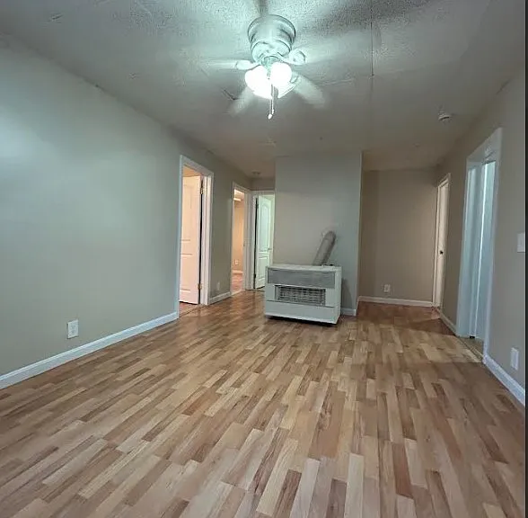 397-407 William St Fall River, MA Cozy 2 Bedroom Steps From Battleship Cove & the Updated Waterfront — Photo 4