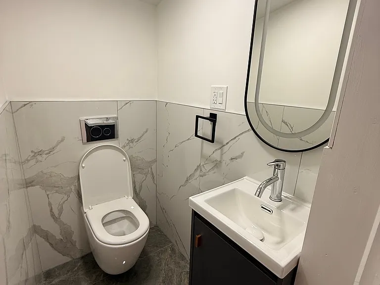 73-77 W Thames St #73 — Photo 12