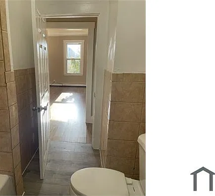 18 Lawton Ave #3 — Photo 14