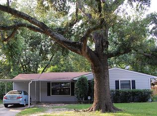1430 Chamboard Ln, Houston, TX 77018