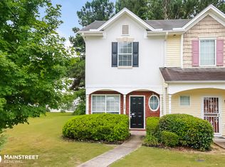 1680 Camden Forrest Trl, Riverdale, GA