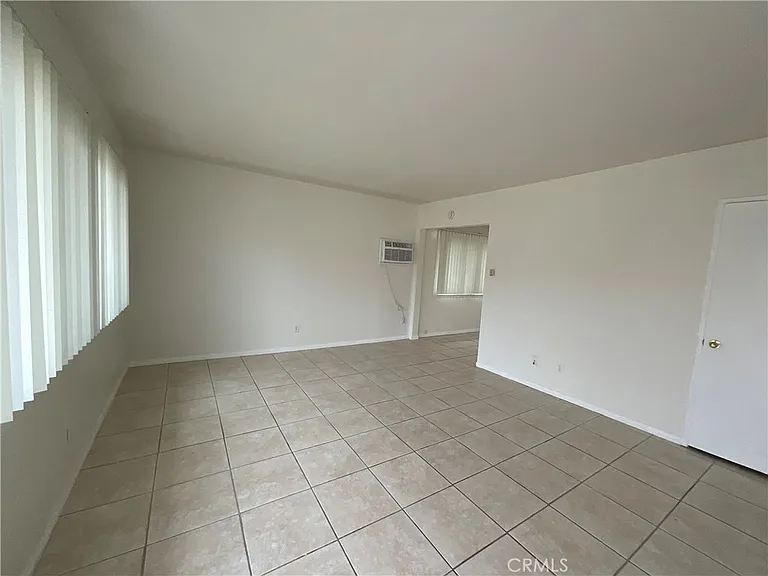 8644 Watson St — Photo 5