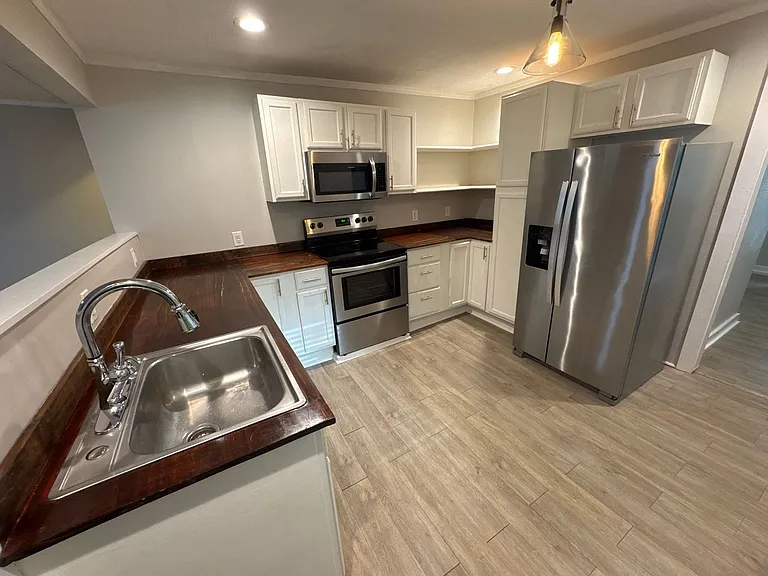 321 Hickory St — Photo 6