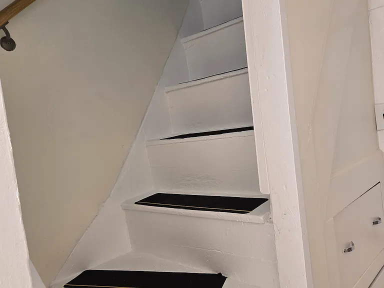 1412 Washburn St — Photo 8