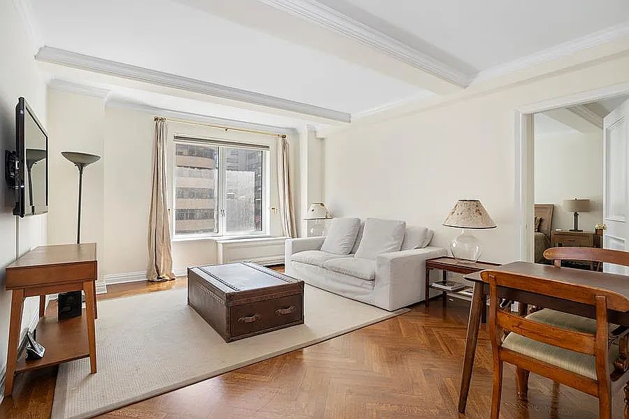 1st image of 502 Park Ave APT 6C