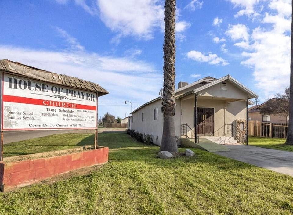 1st image of 260 N Los Angeles Street