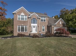 10258 Andover Dr, Twinsburg, OH 44087