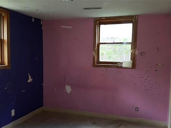 3rd image of 3611 S 126th Ave