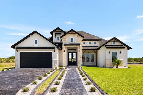 8100 Coyote Dr Photo 1