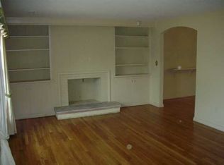 1962 N Trinity Dr, Charleston, SC 29407