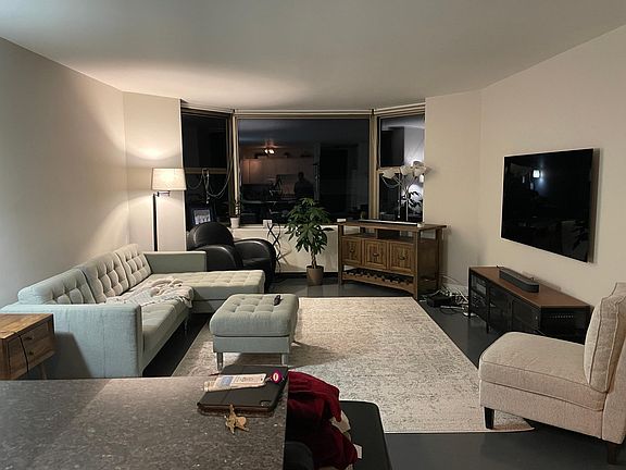 2nd image of 535 N Michigan Ave APT 310