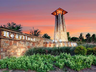 3923 Pioneer Dr, Heartland, TX, 75126