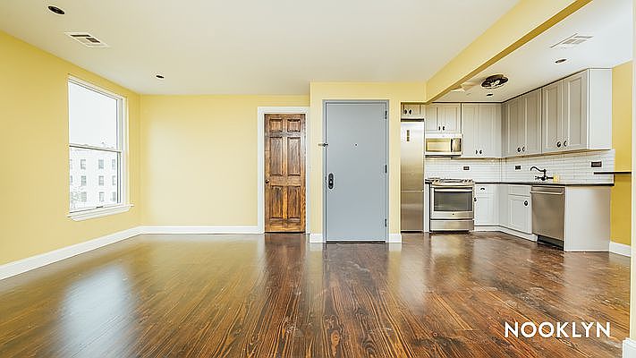 1st image of 1027 President St #4A