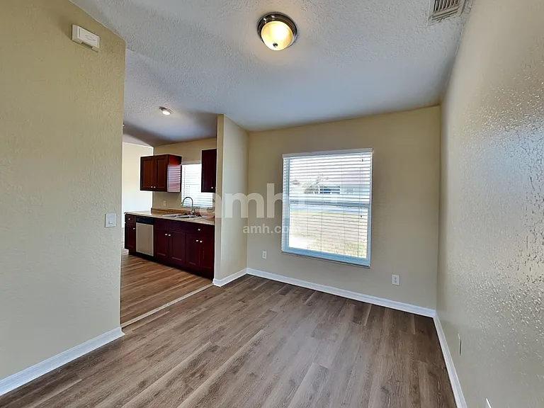 3965 SW Laffite St — Photo 4