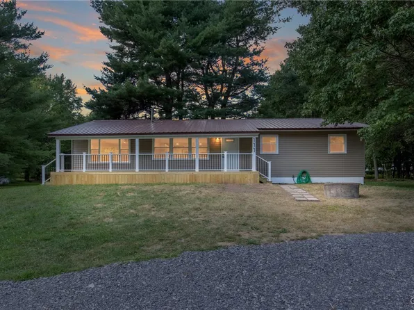 111 Dutch Rd W, Central Square, NY 13036