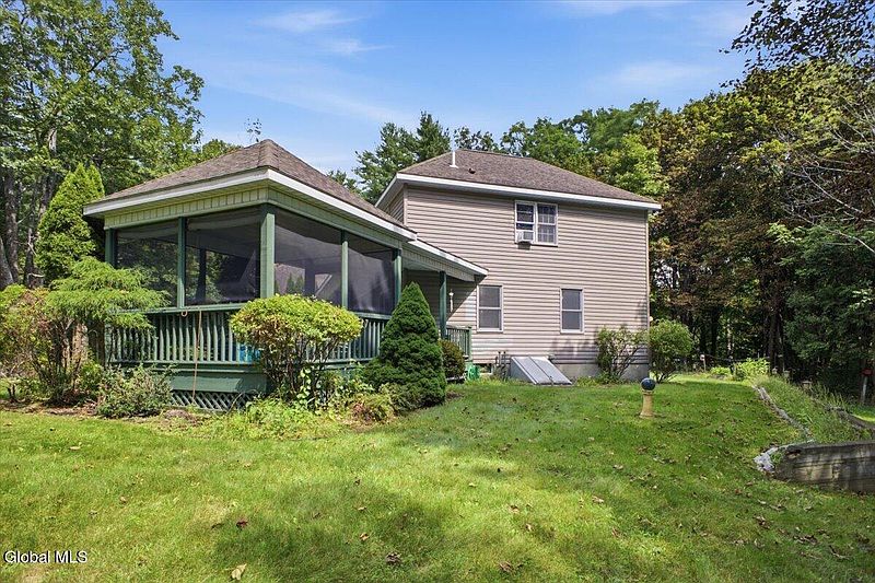 4th image of 33 N Bolton Road