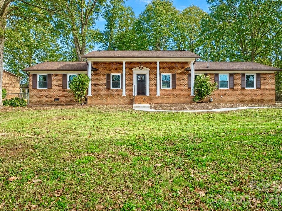 1st image of 1254 Huckleberry Dr