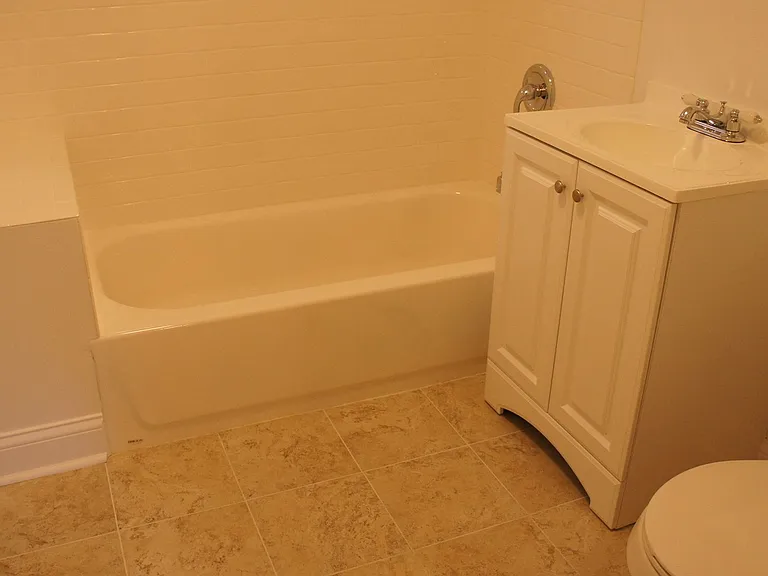 2516 N. Kedzie LP — Photo 13